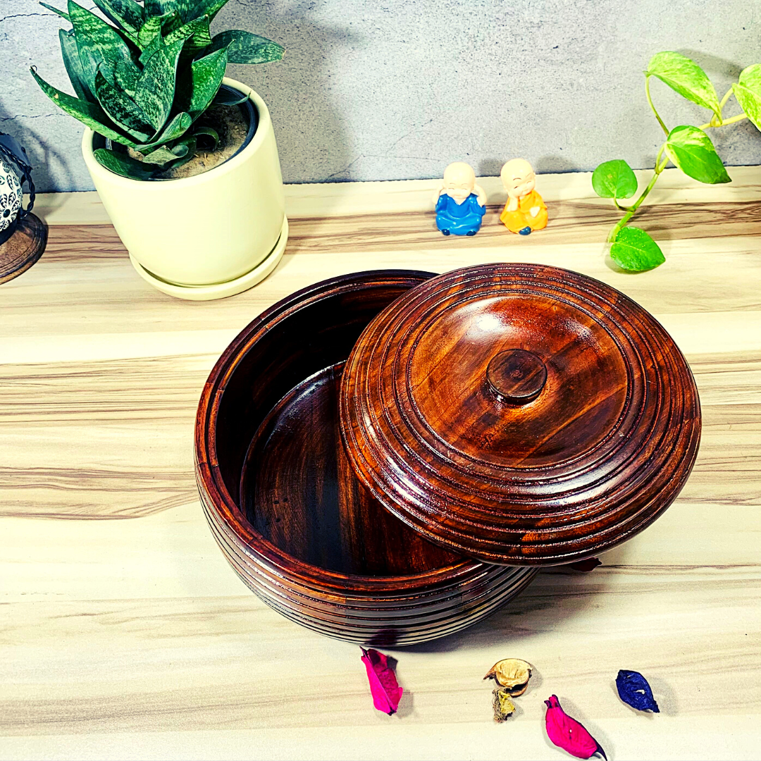 Homefrills Handicrafts Sheesham Wood Ring carved design Floral Chapati/Roti Box, Casserole,Wooden hotpot roti Box,chapati Holder, Hot Case Roti Server for Kitchen,Dinning Table Serveware Size-23*11 cm